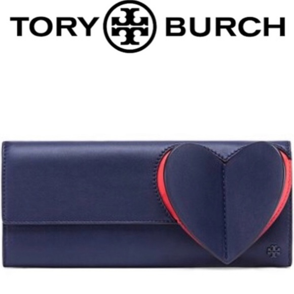 TORY BURCH navy red HEART ❤️CLUTCH NWT✨ - Picture 2 of 15
